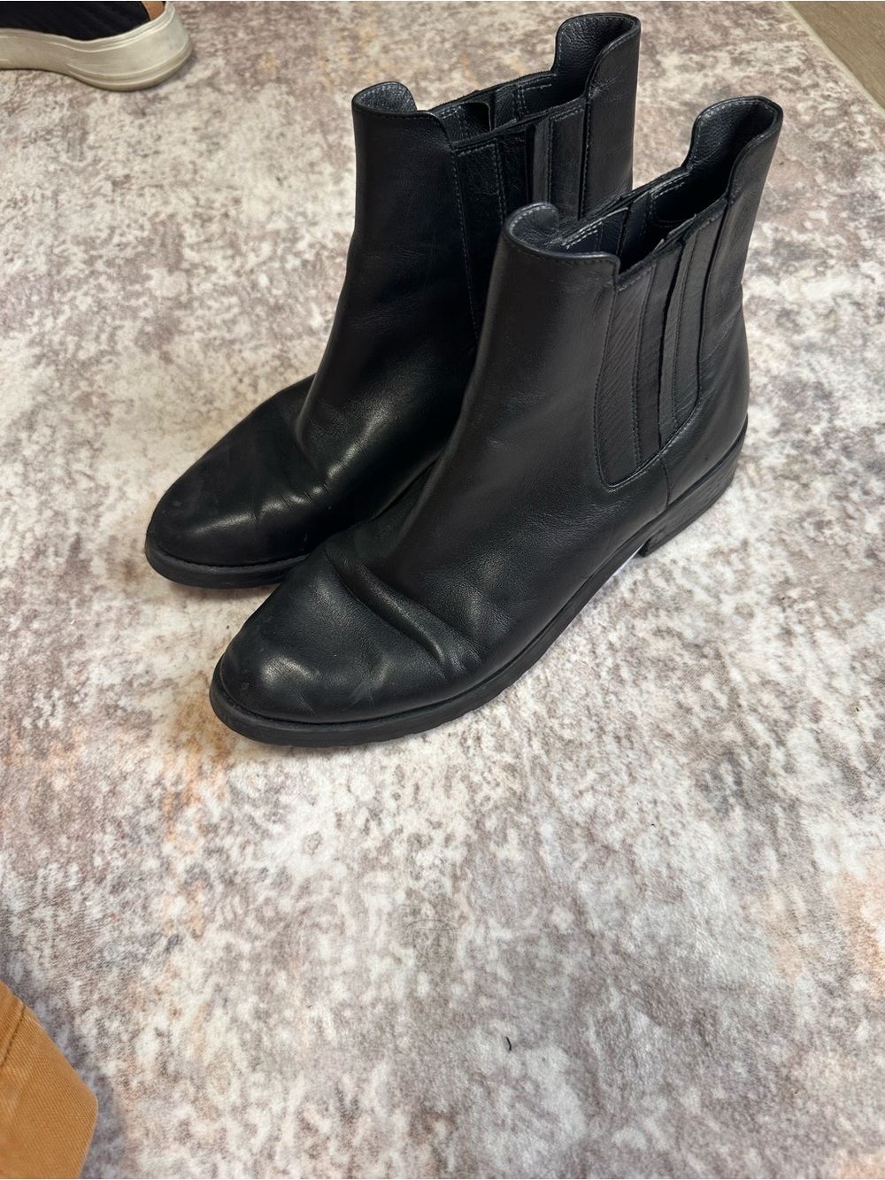 Stuart Weitzman Black Leather Chelsea Boots 6M